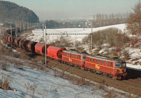 37_2017 - 140 074-6 a 140 045-6 Č.T.-Parník