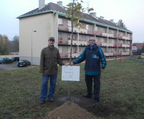 Sázení stromu k 100let republiky 5