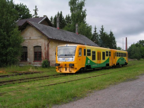 814.038 ,regionovy jezdí do Rokytnice o víkendech.jpg