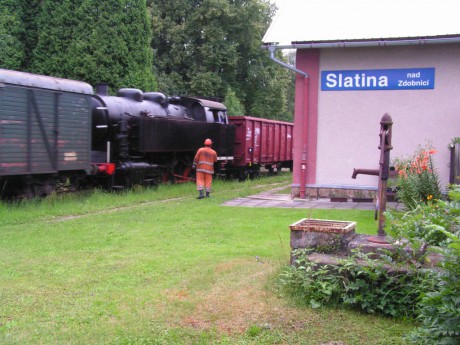 Slatina n.Z. přeprava 328.011.jpg