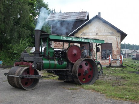 Pouťová atrakce II.