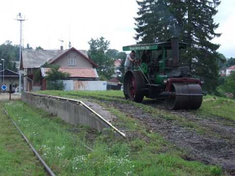 Pouťová atrakce III.